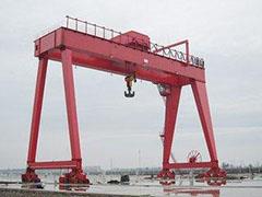 What about the skid of the port crane in rainy days.jpg What about the skid of the port crane in rainy days.jpg