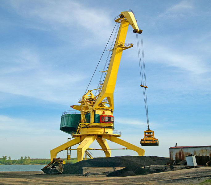 Težak teret Quayside Portal Mobile Luffing Port Crane.jpg Heavy Load Quayside Portal Mobile Luffing Port Crane.jpg