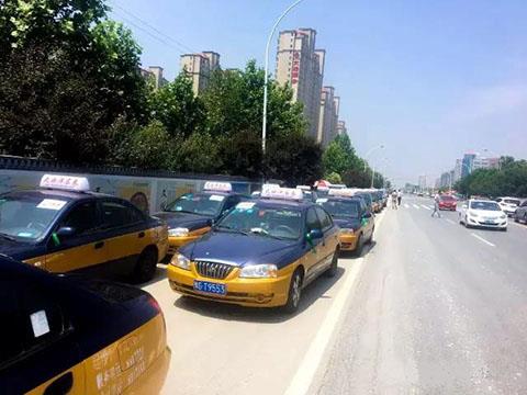 Ljubav pomaže testu da smo u akciji.jpg Love helps test we are in action.jpg